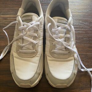 Adidas women’s White Sneakers